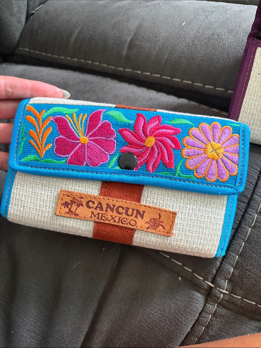 Embroidered Floral Canvas Clutch Wallet - Turquoise Trim